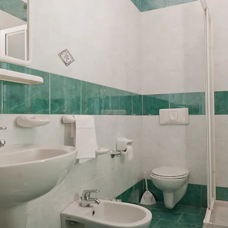 Del Postiglione Hotell 3*