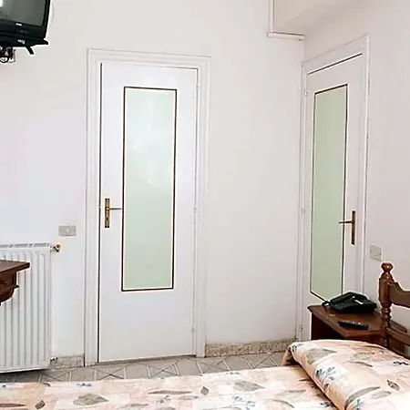 Del Postiglione Hotel 3*
