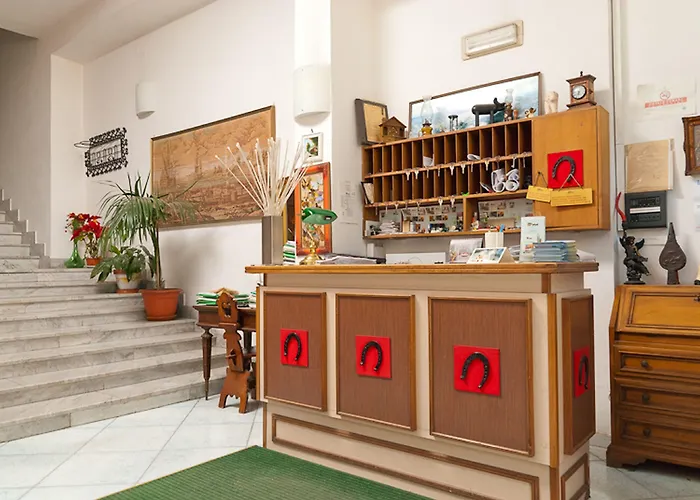 Del Postiglione Hotell 3*