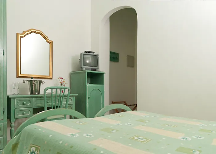 Del Postiglione Hotell 3*