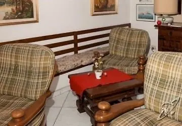 Del Postiglione 3* איסקיה